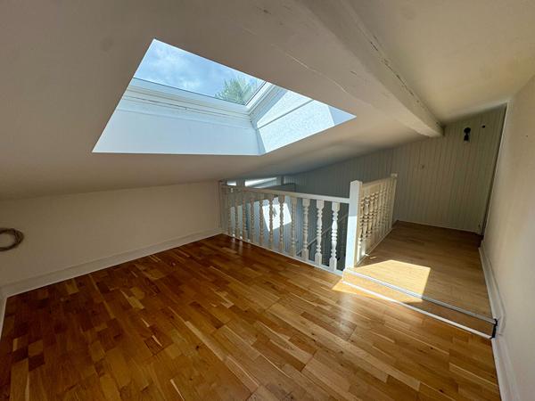 Maison ancienne 4 pièces à louer à Talence - Saint Genès