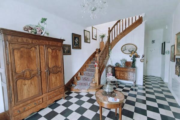 Maison 250m² située à BOURBONNE-LES-BAINS