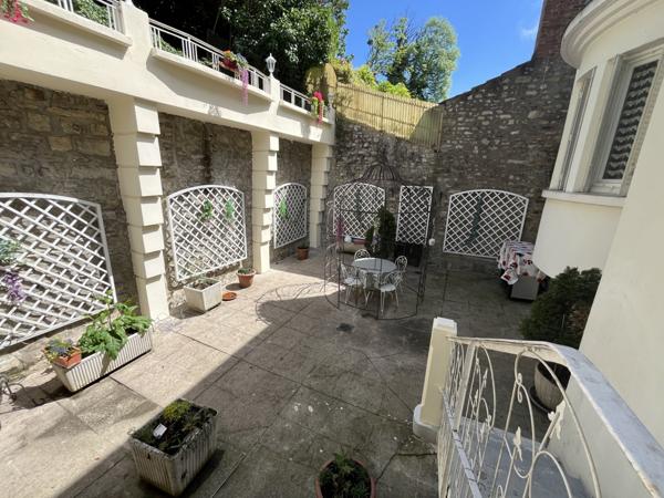 Maison 250m² située à BOURBONNE-LES-BAINS