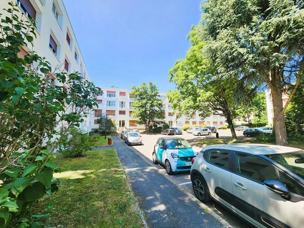 Appartement CHILLY-MAZARIN 4 pièces 71.99 m²