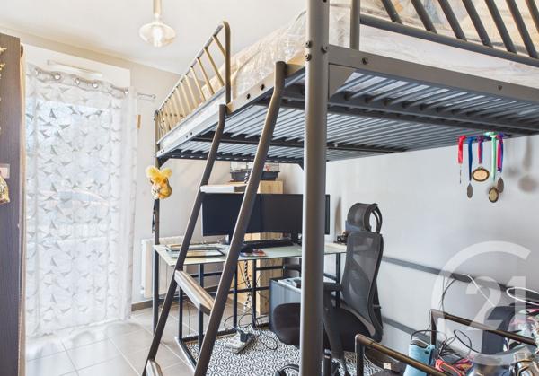 Appartement F4 à vendre  5 pièces - 114,67 m2 GRADIGNAN - 33