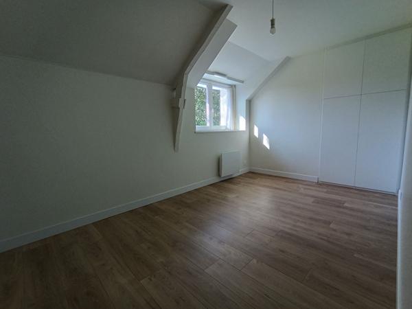 Magnifique longère aux belles prestations située dans un secteur privilégié de Saint Avé et aux portes de Vannes