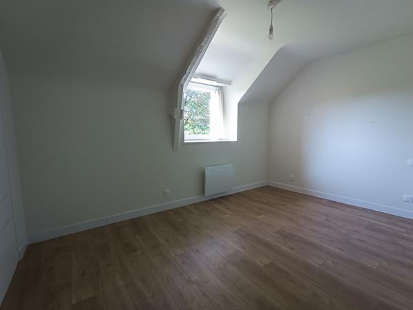 Magnifique longère aux belles prestations située dans un secteur privilégié de Saint Avé et aux portes de Vannes