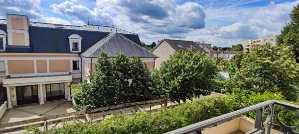 Lumineux appartement familial au coeur du triangle d'or.