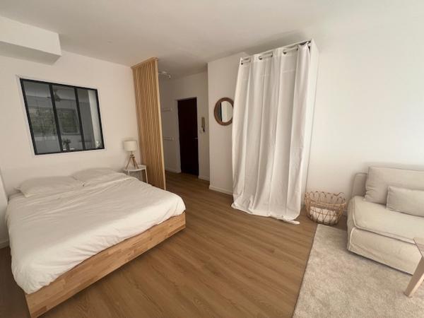 Marseille (13007) VENTE STUDIO RÉNOVÉ 26,91 M2 CARREZ EXPO EST 2ÈME ÉTAGE ASCENSEUR LE GALION BD AUGUSTIN CIEUSSA 13007 MARSEILL