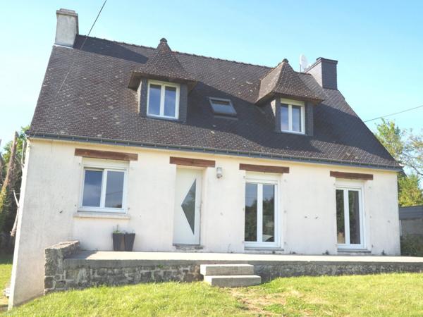 Maison 4 chambres + petit bureau sur sous-sol Complet