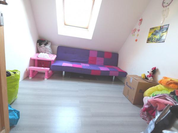 Maison 4 chambres + petit bureau sur sous-sol Complet