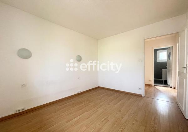 Maison
         7 pièces
        - 128 m² 199 000 € *