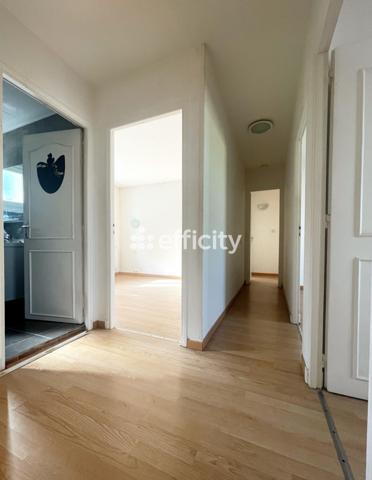 Maison
         7 pièces
        - 128 m² 199 000 € *