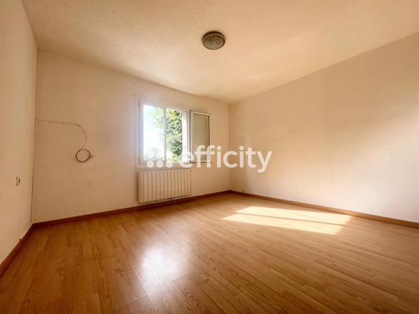 Maison
         7 pièces
        - 128 m² 199 000 € *
