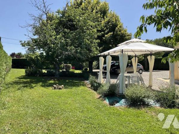 A VENDRE : Aux portes de GOURDON (Lot - 46), maison d'habitation avec tout confort, sur un  bea...