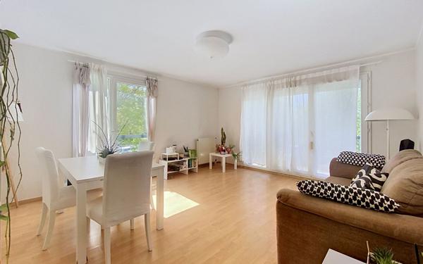 Appartement à vendre    3 pièces • 61,15 m2 Guyancourt
