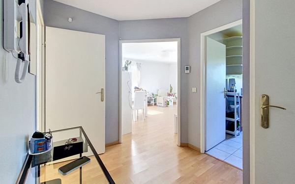 Appartement à vendre    3 pièces • 61,15 m2 Guyancourt
