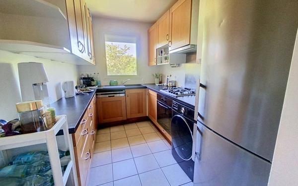 Appartement à vendre    3 pièces • 61,15 m2 Guyancourt