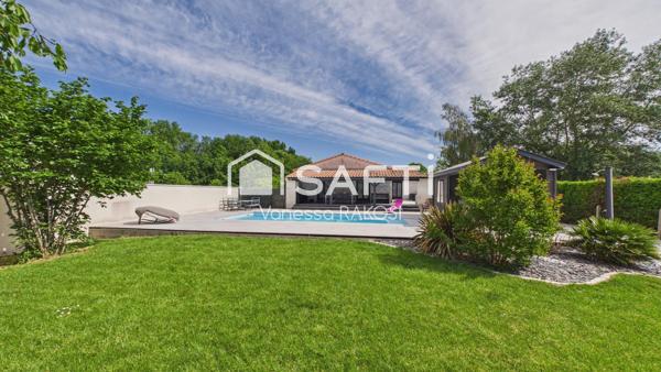MAISON DE 140 M² 3 CHAMBRES PISCINE TERRASSE ET JARDIN