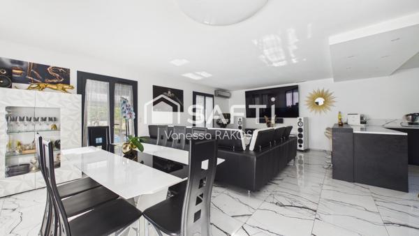 MAISON DE 140 M² 3 CHAMBRES PISCINE TERRASSE ET JARDIN