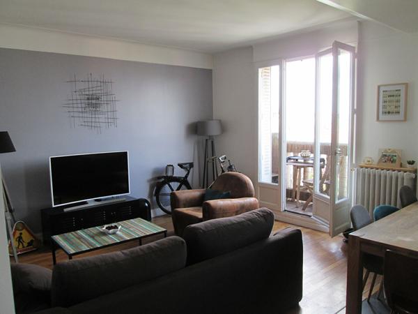APPARTEMENT 2 PIECES LA GARENNE COLOMBES Loyer 1 280 €/mois charges comprises **  - Référence  553CC