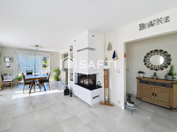 Maison 185 m²  de 8 pièces avec 6 chambres, jardin, terrasse et sous-sol complet