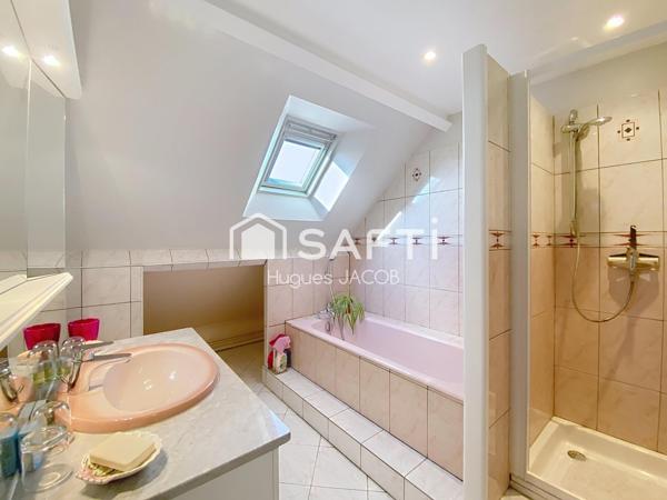 Maison 185 m²  de 8 pièces avec 6 chambres, jardin, terrasse et sous-sol complet