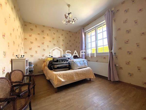 Maison 185 m²  de 8 pièces avec 6 chambres, jardin, terrasse et sous-sol complet