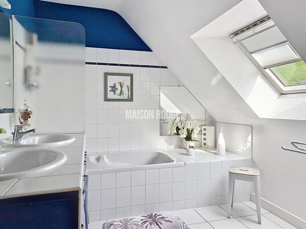 Maison avec PISCINE COUVERTE et VERRIERE - VANNES LUSCANEN