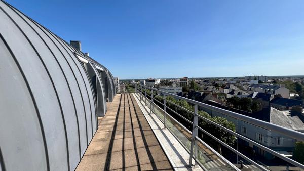 Rooftop - Résidence de standing - plein centere - 119 m² - La Roche-sur-Yon- Double balcon + garage + cave