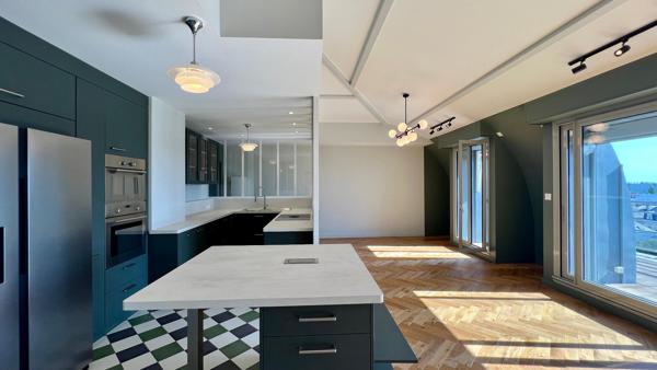 Rooftop - Résidence de standing - plein centere - 119 m² - La Roche-sur-Yon- Double balcon + garage + cave