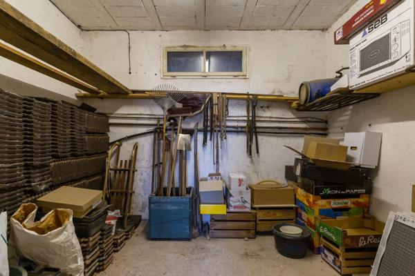 RUPT SUR MOSELLE (88)A vendre propriété T 10 pièces de 195m² sur sous sol + 4 box à chevaux +rucher, terrain 3.6 hectares.