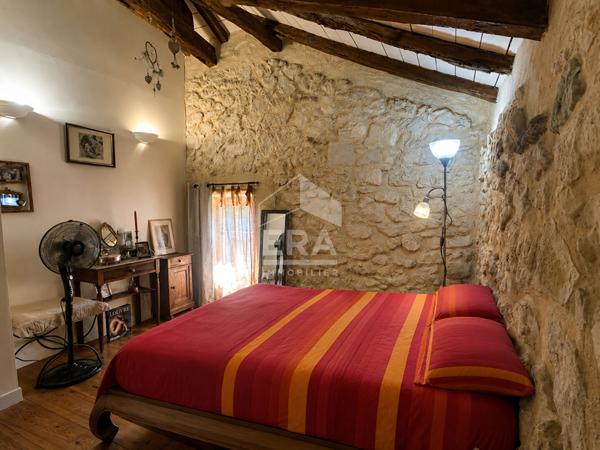 MONTFORT-EN-CHALOSSE. Propriété landaise verdoyante 3,7 ha avec vue Pyrénées