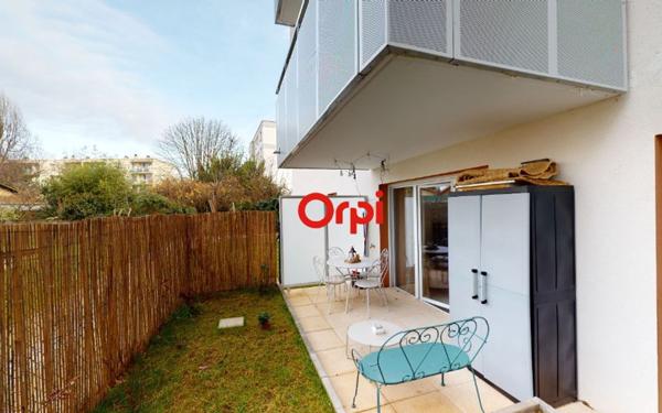 Appartement à louer    2 pièces •  Vaulx-en-Velin