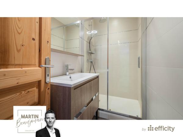 Appartement
         4 pièces
        - 69 m² Bien prestige 690 000 €*