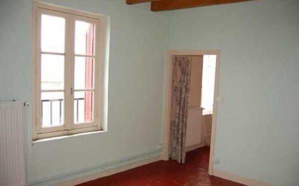 Maison à louer    3 pièces •  Saint-Bouize