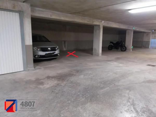 Parking / Box à louer à Ville-la-Grand (74100)