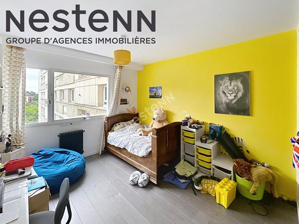 T5 Généreux 4 Chambres Vue dégagée Parking Calme et Volume