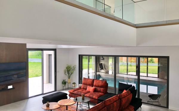 Maison à vendre    6 pièces • 352 m2 Octeville-sur-Mer