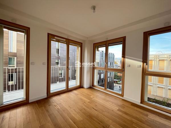 Location Appartement 4 pièces 78.4 m² - Paris 75013