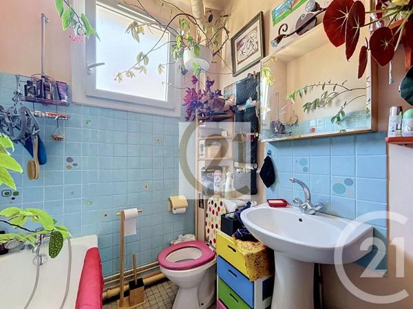 Appartement F3 à vendre  3 pièces - 49,98 m 2   IVRY SUR SEINE  - 94