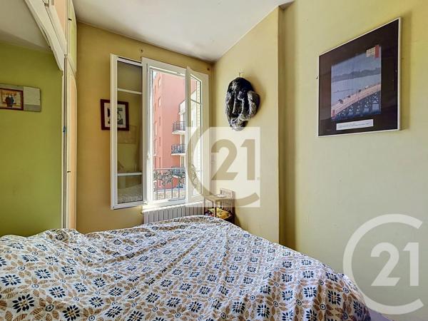 Appartement F3 à vendre  3 pièces - 49,98 m 2   IVRY SUR SEINE  - 94