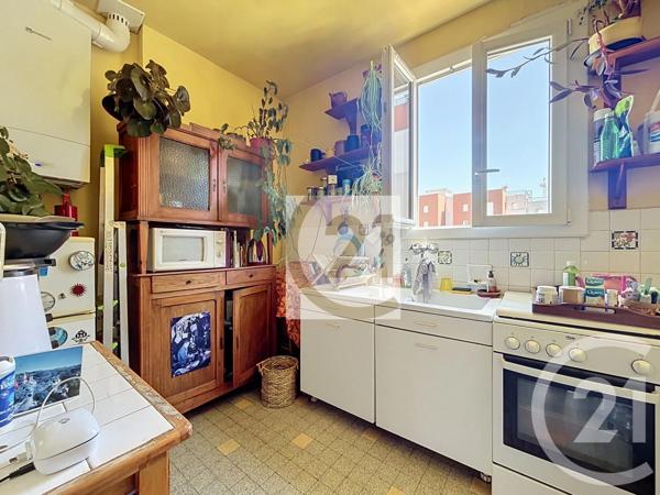 Appartement F3 à vendre  3 pièces - 49,98 m 2   IVRY SUR SEINE  - 94