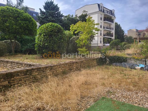 Vente
                Appartement43,79 m² - 2 Pièces -
                    CLAMART (92140)