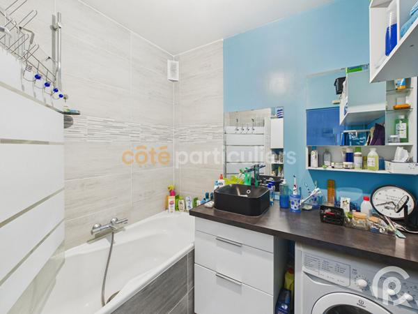 Vente
                Appartement43,79 m² - 2 Pièces -
                    CLAMART (92140)