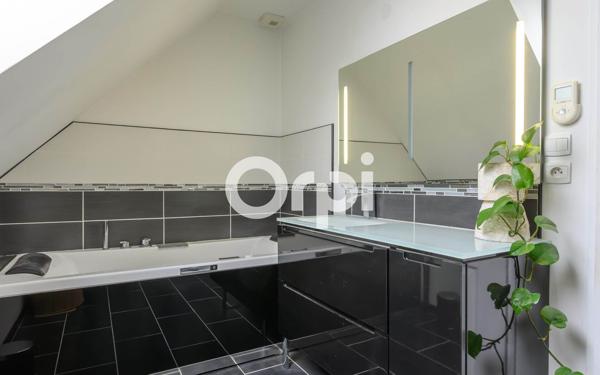 Maison à vendre    4 pièces •  Estaires