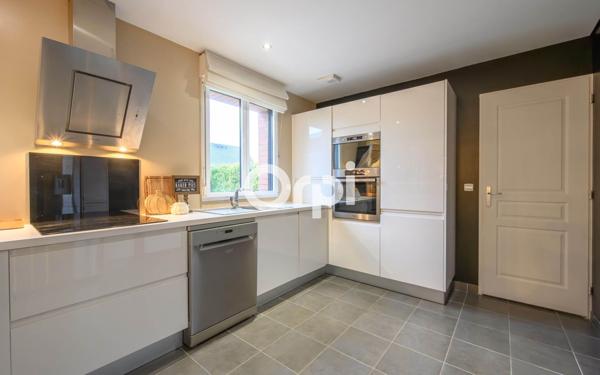 Maison à vendre    4 pièces •  Estaires