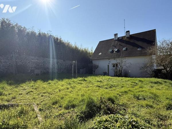 Maison en coeur de bourg au calme et avec vue dégagée