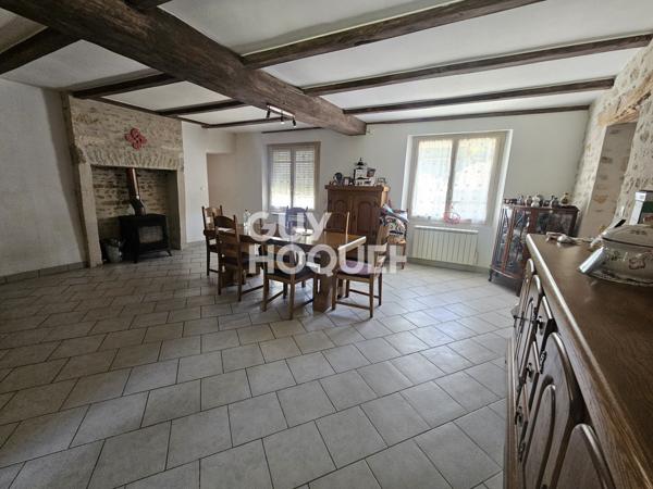 MAISON À VENDRE DE 7 PIÈCES DE 175,00 M²