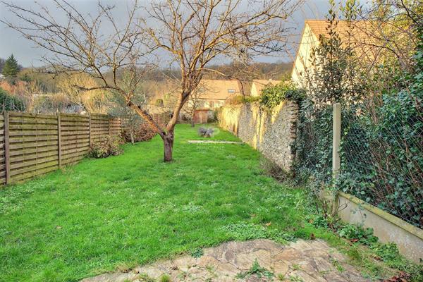 Maison Chanteloup Les Vignes 6 pièce(s) 180 m2 409 000 € **  - Référence  909