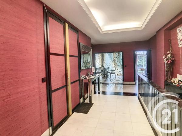 Maison à vendre  7 pièces - 237 m 2   THIAIS  - 94