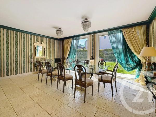 Maison à vendre  7 pièces - 237 m 2   THIAIS  - 94