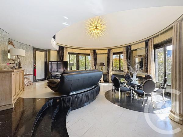 Maison à vendre  7 pièces - 237 m 2   THIAIS  - 94