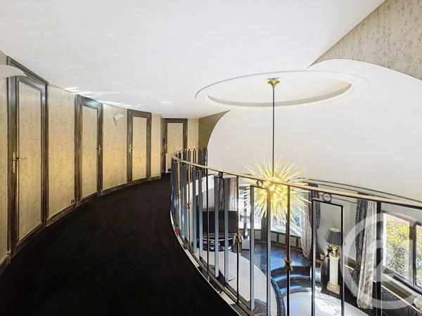 Maison à vendre  7 pièces - 237 m 2   THIAIS  - 94